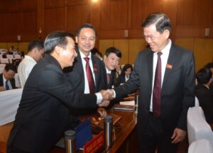 * ông Phạm Văn Triêm-Chủ tịch HĐQT Công ty Tân Phước Thịnh Tham dự kỳ họp lần thứ 15 HĐND tỉnh khóa VI